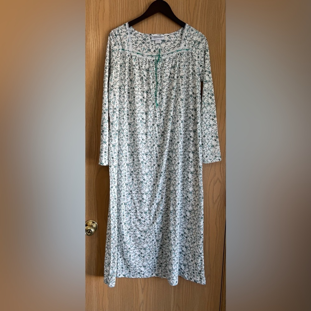 Country Store | SZ M | Nightgown Long Sleeve Floral Cottagecore Prairie Modest